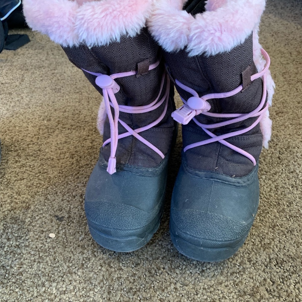Baffin size 13 girls snow boots